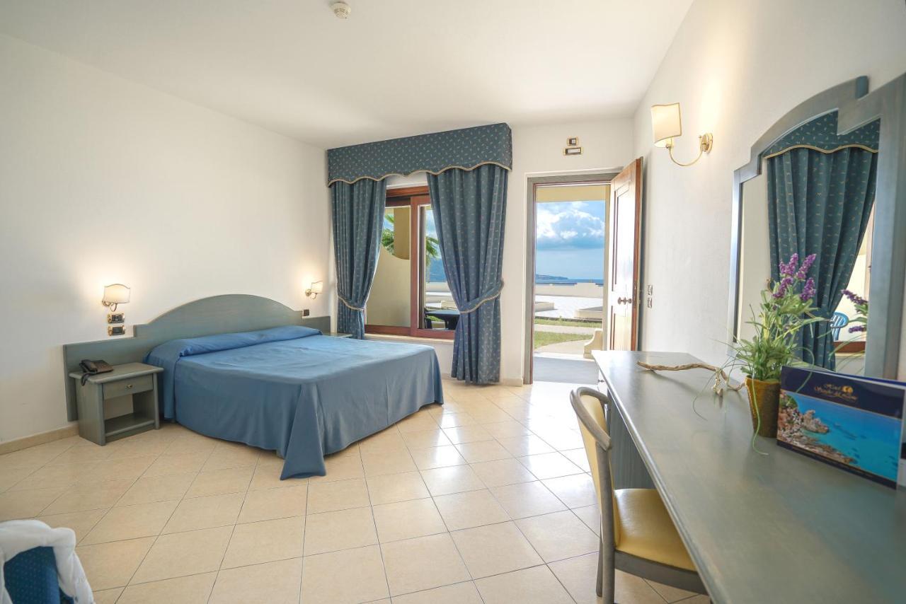 Hotel Scoglio Del Leone Zambrone Exterior photo